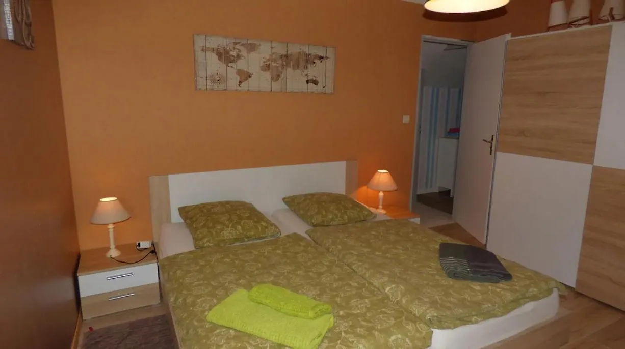 Gite Sieck Moulin De Kerellec Plougoulm Appartement